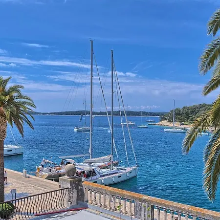 Couple's Getaway In The Center Of Hvar W/sea View 4* Hvar Town